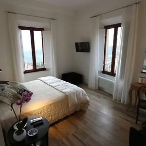 Al 32 Bed & Breakfast